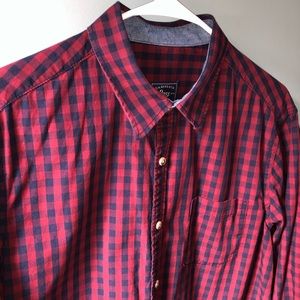 Men’s Bass maroon and blue button down shirt large